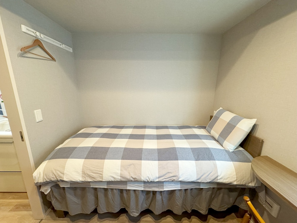 Shinjuku Warm House 22/50