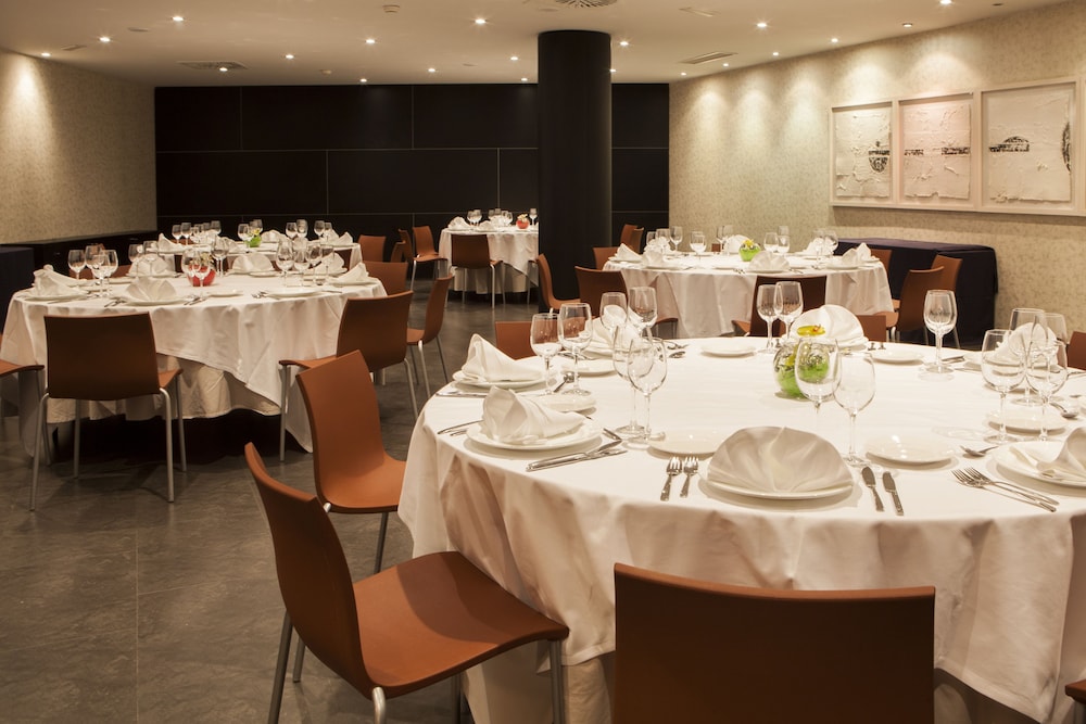 AC Hotel Burgos by Marriott 40/51