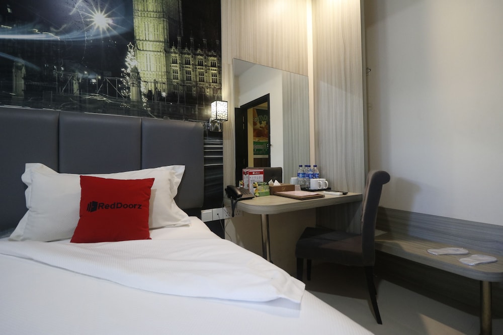 OS Hotel Tanjung Uncang Batam 10/27
