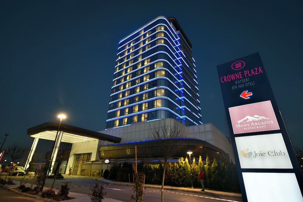 Ommer Hotel 2/76