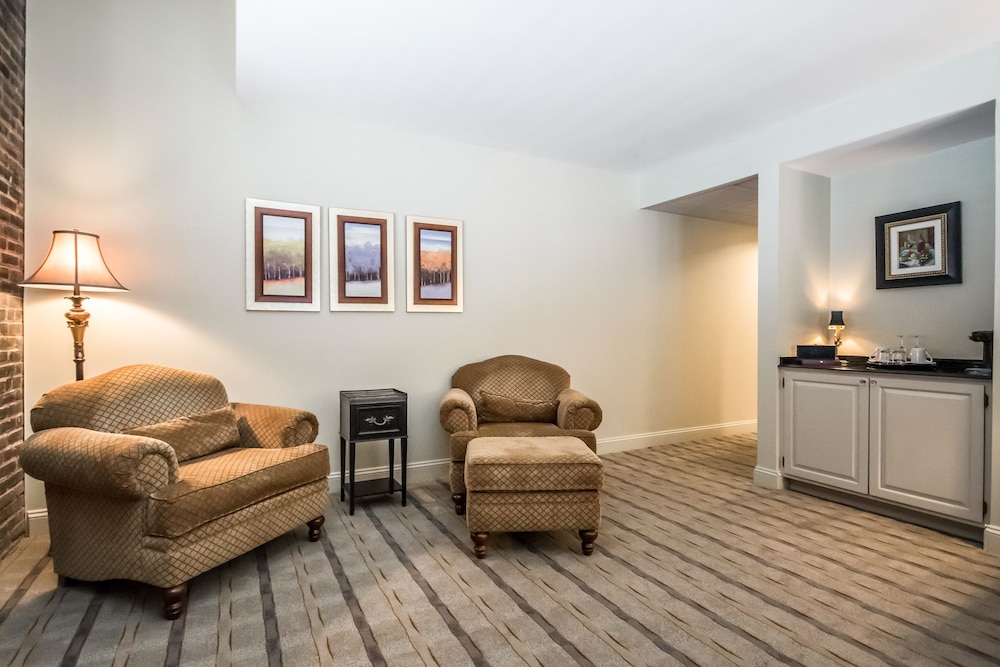 The Inn at Henderson's Wharf, an Ascend Collection Hotel 24/44
