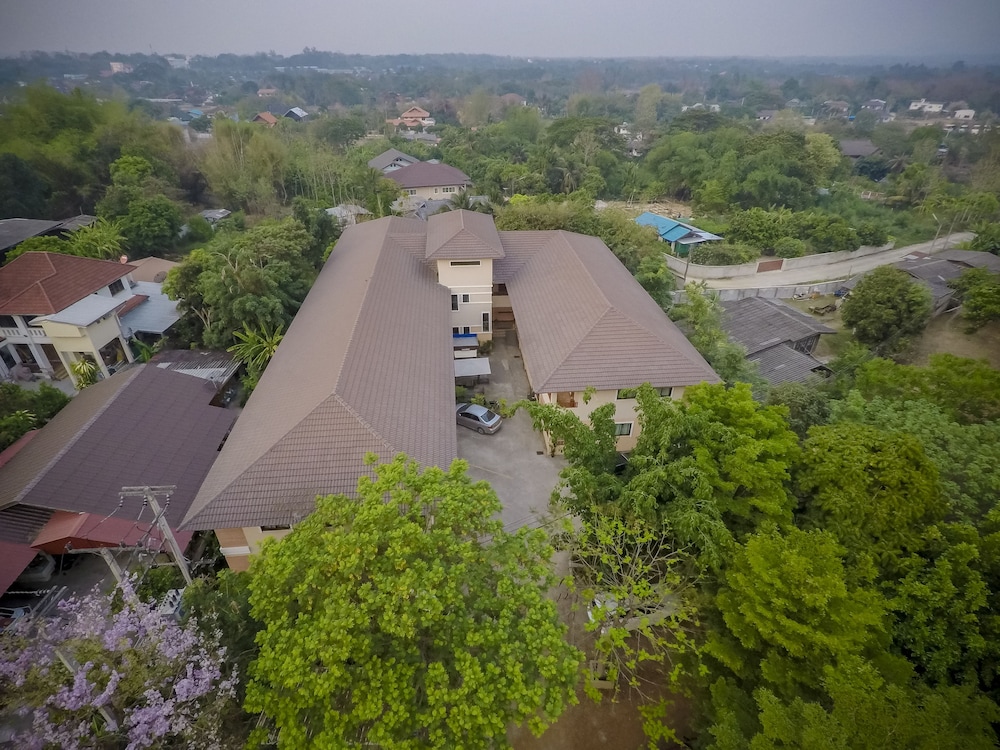 Banlanna Hotel Lampang (ex. Banlanna Serviced Apartment) 37/44