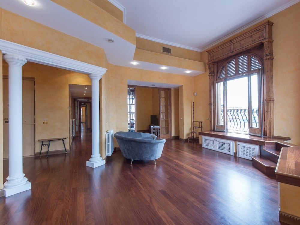 RSH Vatican Luxury View 16/49
