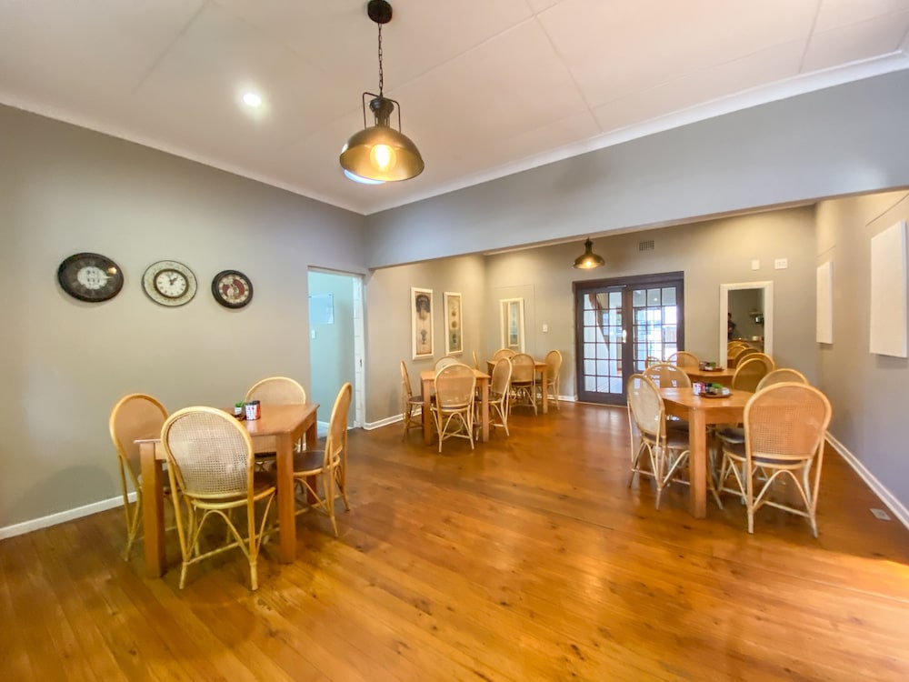 Loerie Guest Lodge 15/25