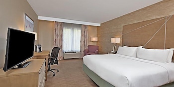 Holiday Inn Express & Suites Harrisburg S - New Cumberland 37/72