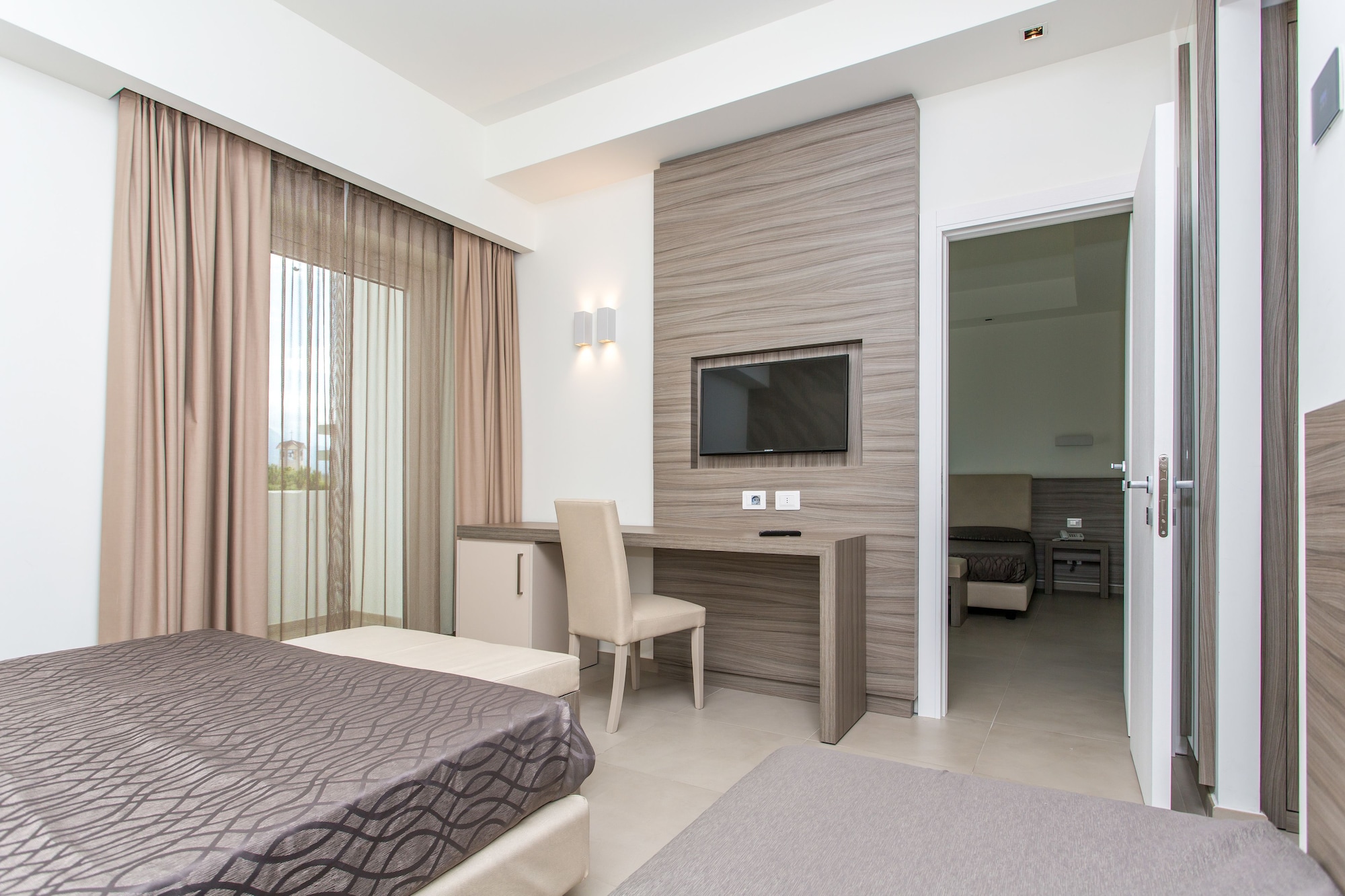 1 Bedroom, Tower, Superior, Single, Double Bed, City View