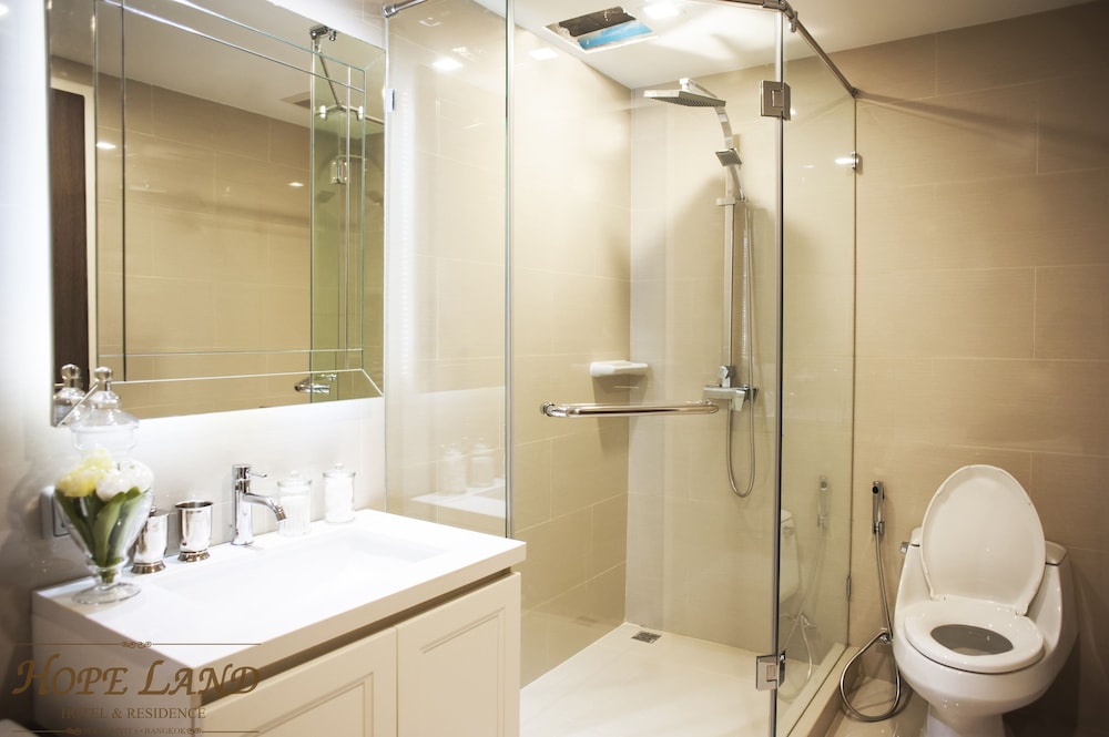 Hope Land Hotel & Residence Sukhumvit 8 15/77