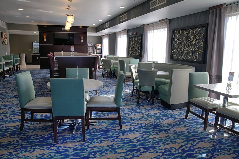 HOLIDAY INN EXPRESS SUITES SIDNEY 50/60