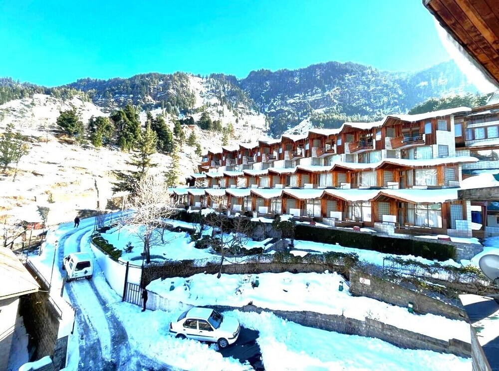 MANU ALLAYA(The Resort Spa in the Himalayas) 29/50