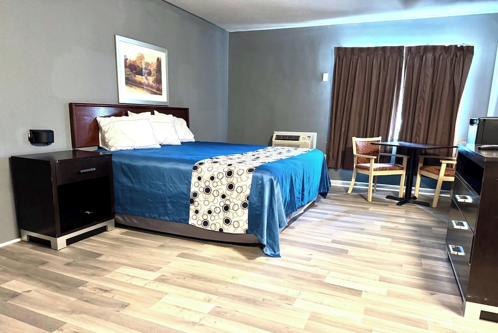 Highlander Inn Cleveland Beachwood Near I-480 12/28