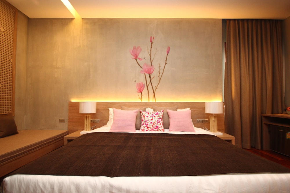 SUPERIOR, DOUBLE OR TWIN BED, GARDEN VIEW, BALCONY