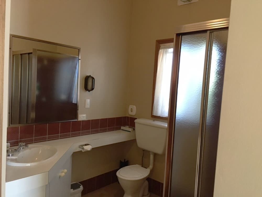 Westwood Motor Inn 27/50