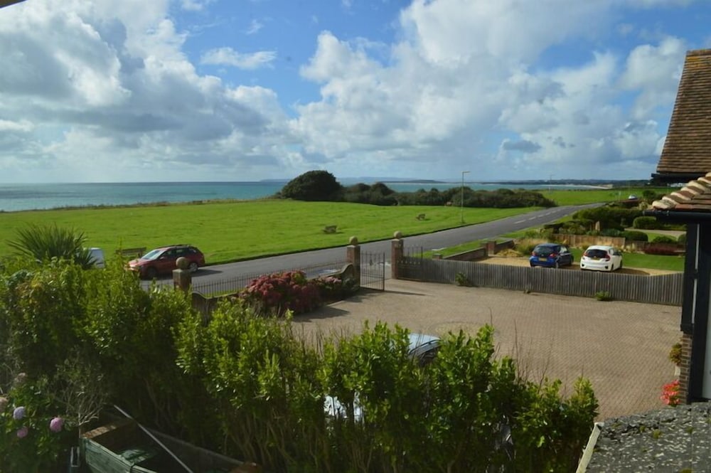 Watersedge Guest House 34/43