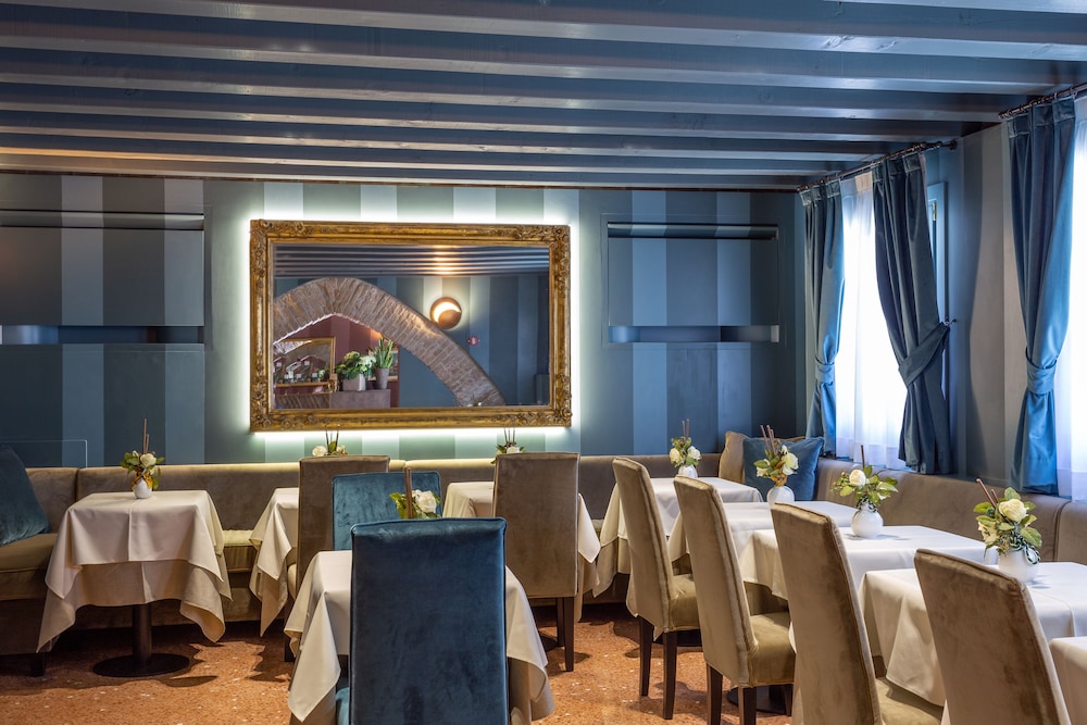 Hotel Tiziano 56/72