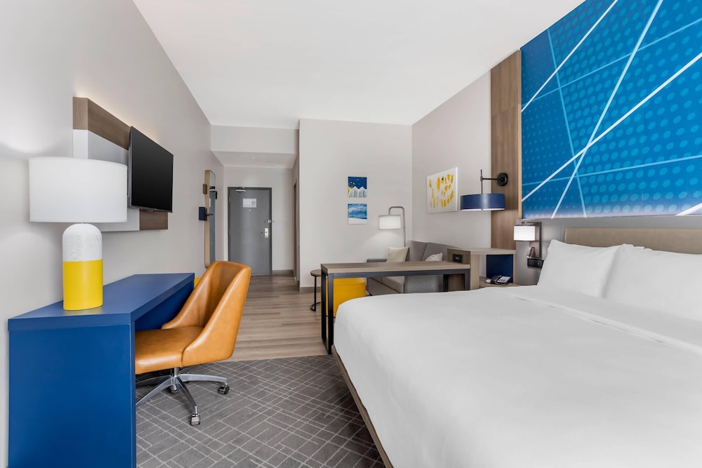 Comfort Suites Central Valley - Woodbury 23/52