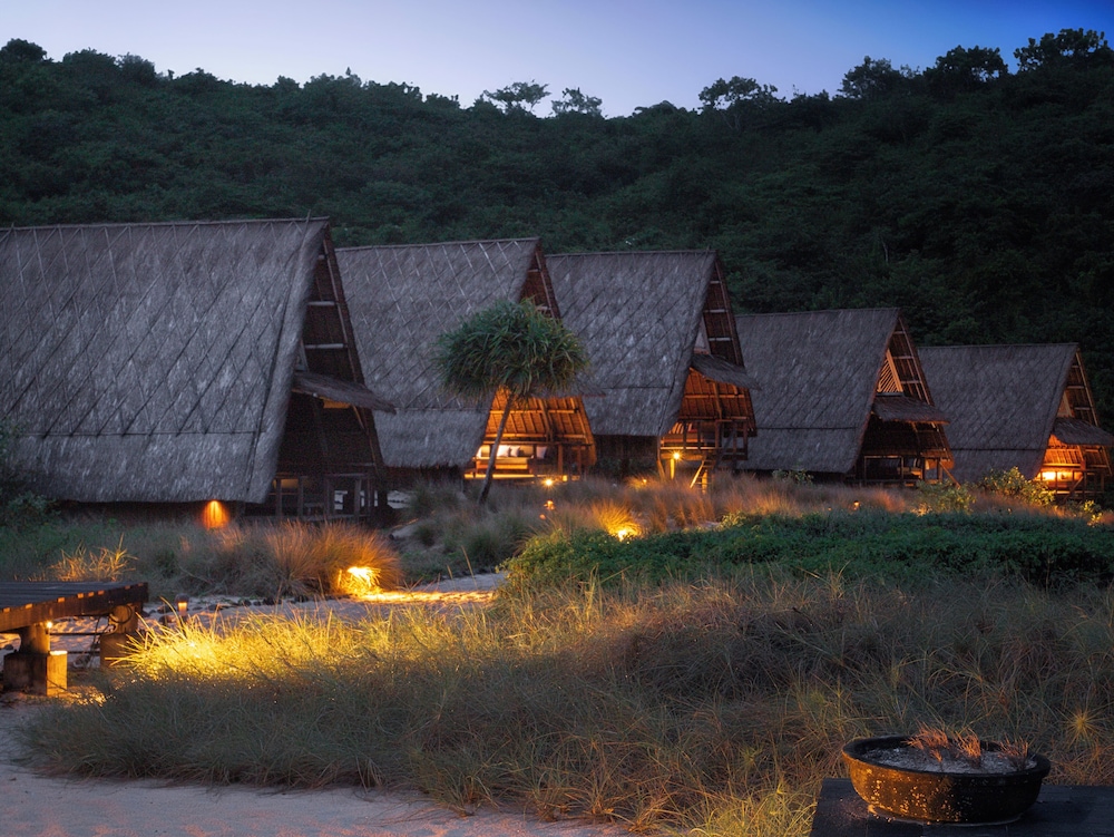 Jeeva Beloam Beach Camp 55/58