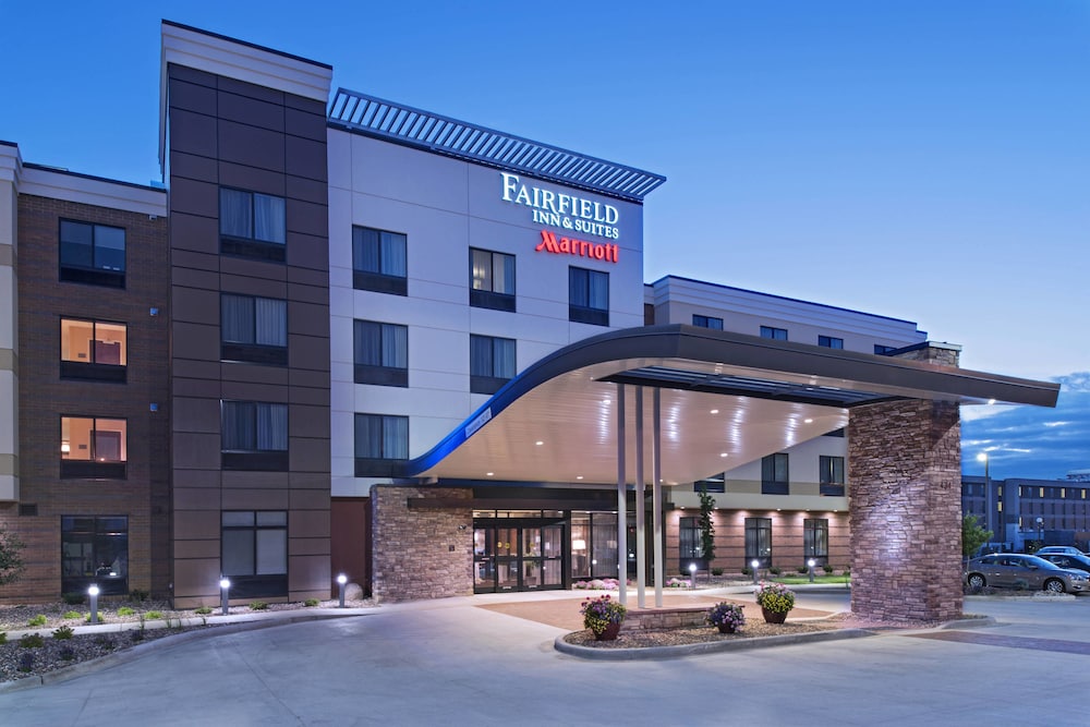 Fairfield Inn Suites La Crosse Downtown