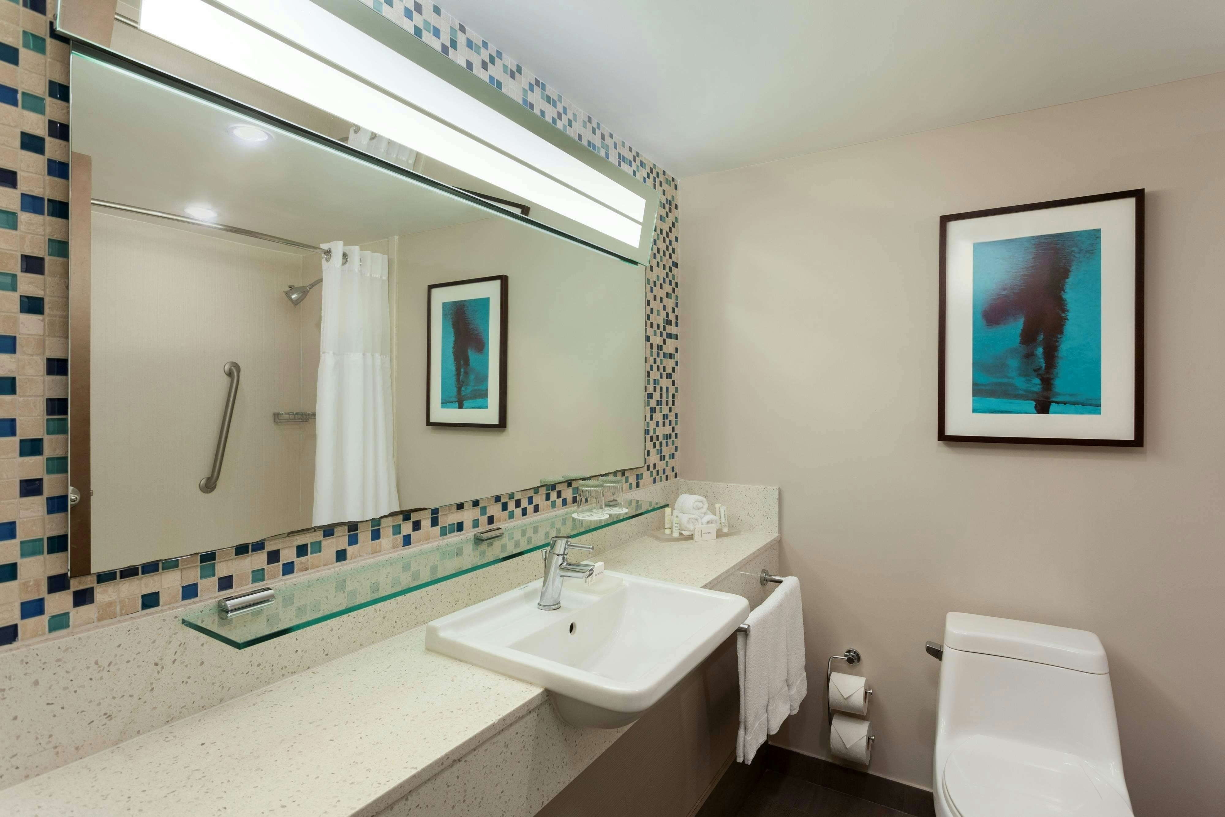 Room, Ocean Front