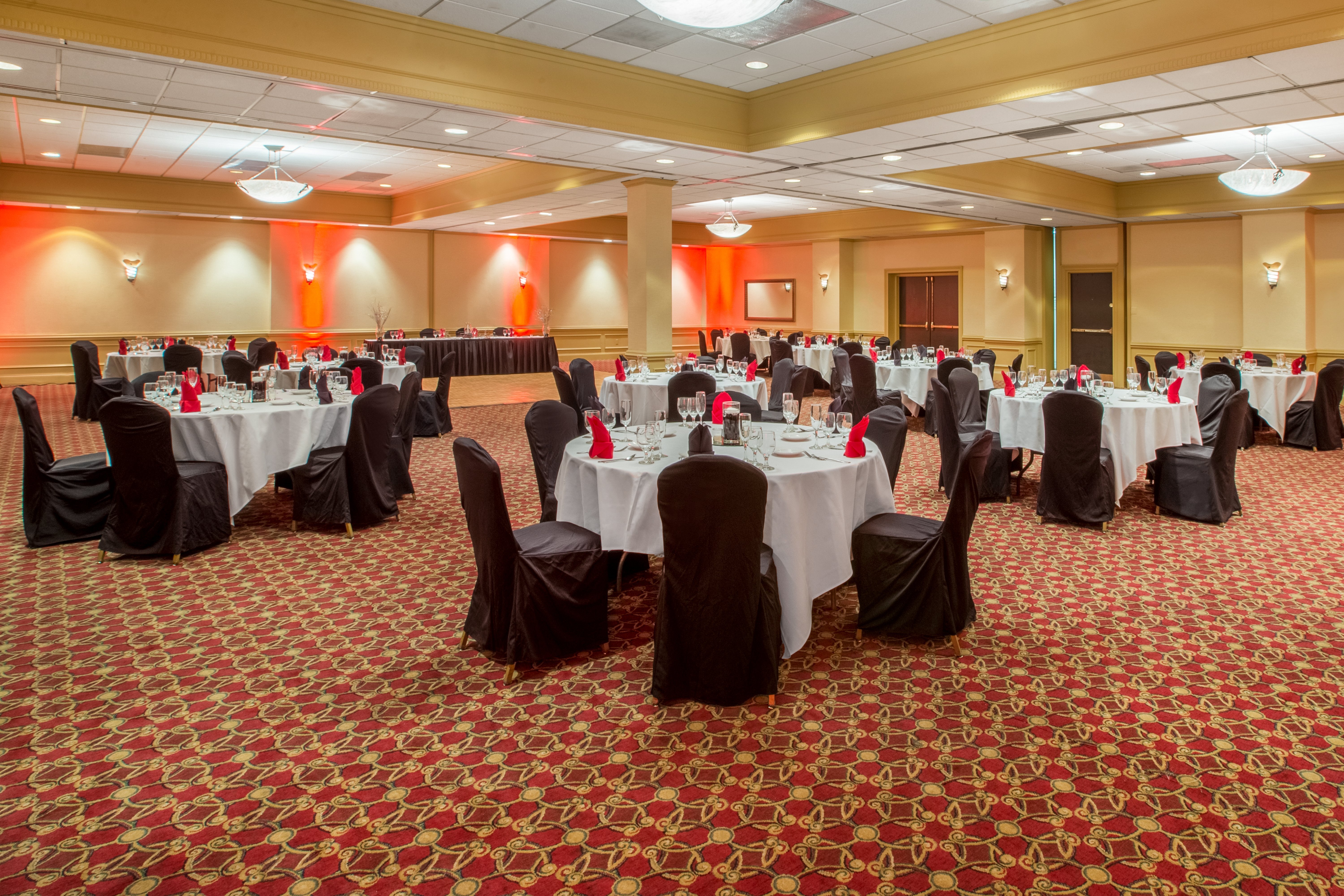 Crowne Plaza Cleveland Airport 58/60