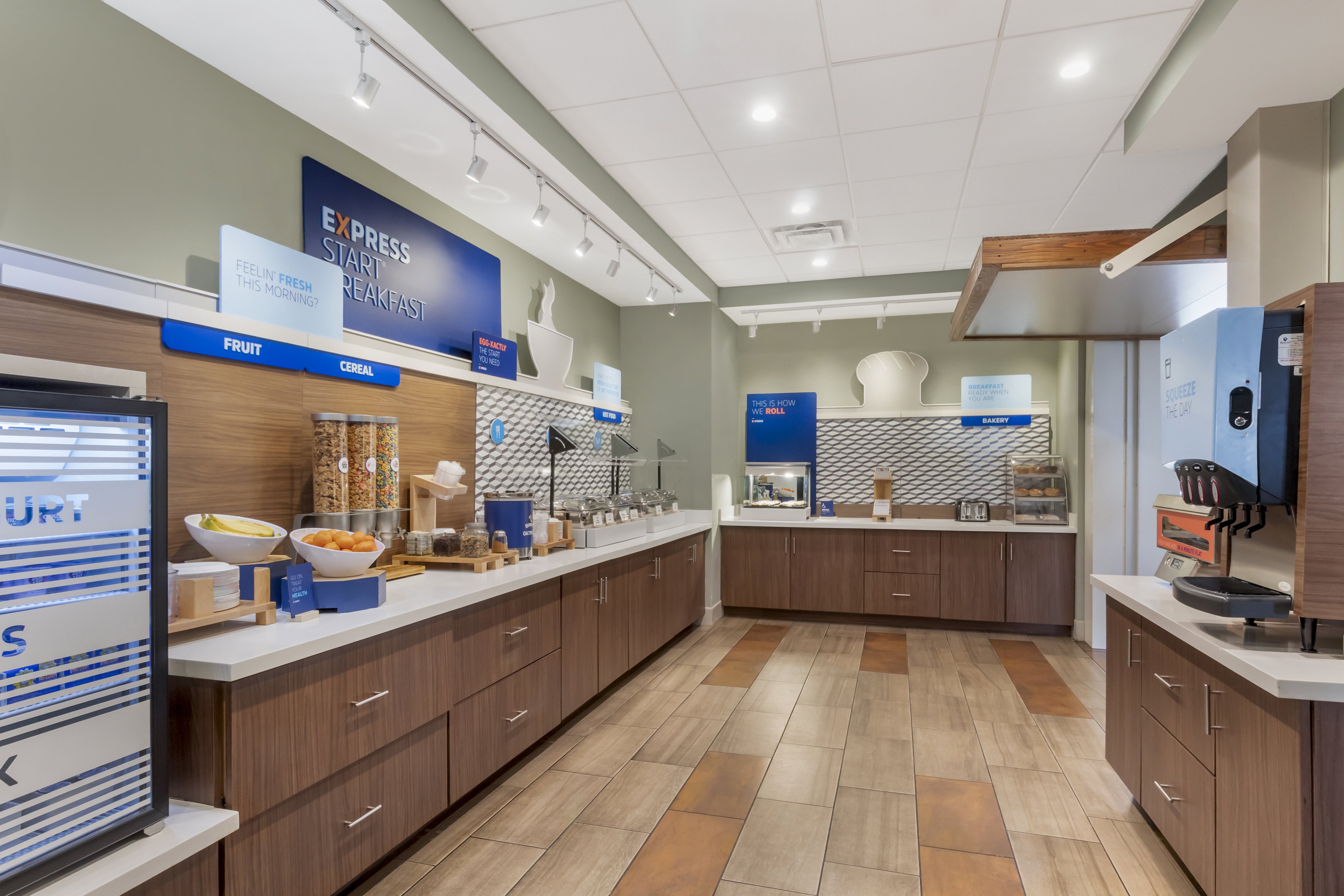 Holiday Inn Express Spring Hill 6/50