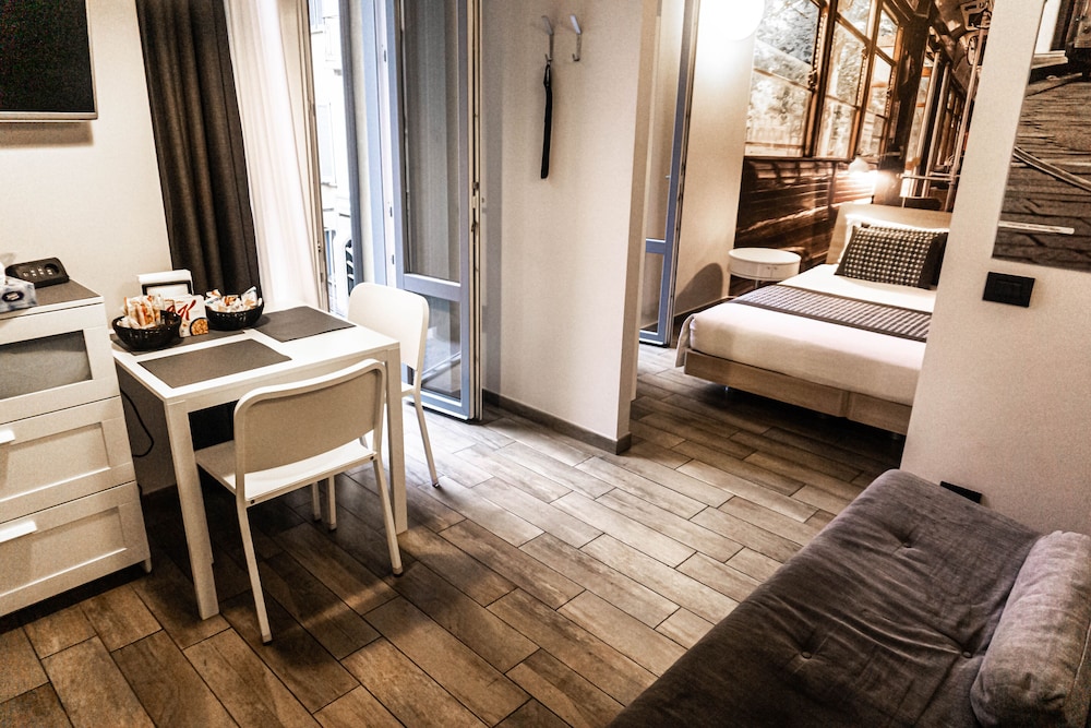 Aparthotel Meneghino 8/24