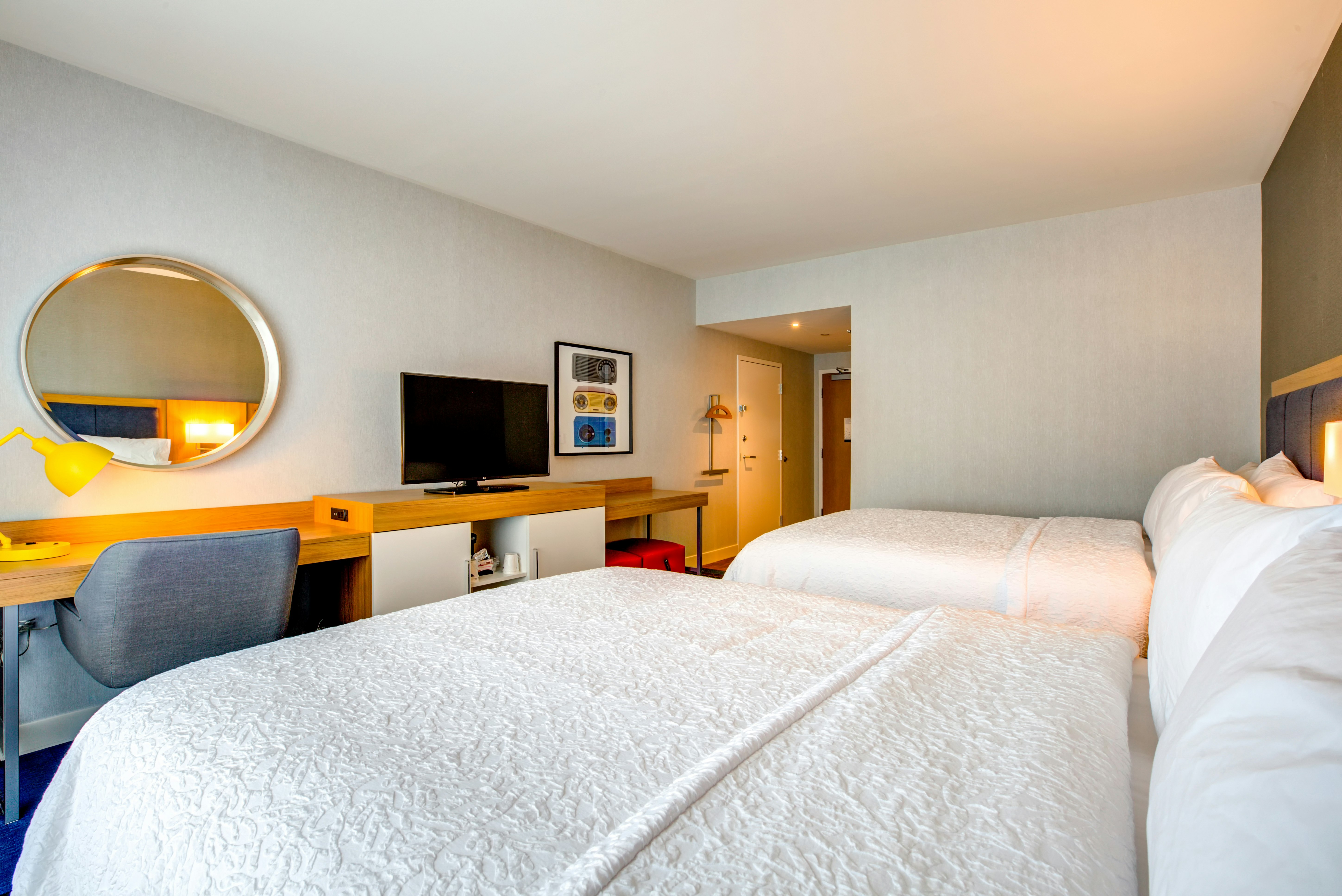 Hampton Inn & Suites Boston/Waltham 6/28