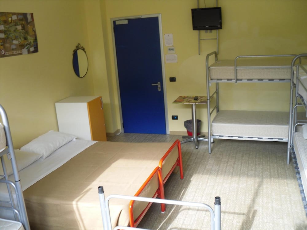 Hostel San Marino 11/32
