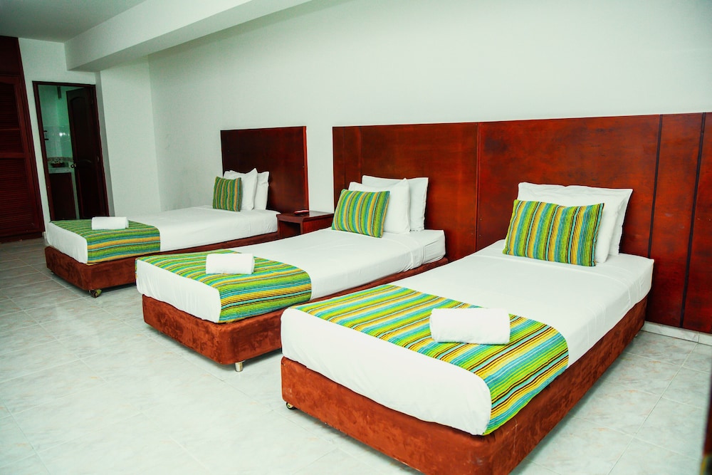 TAMA Hotel Granada Real Cali 32/67