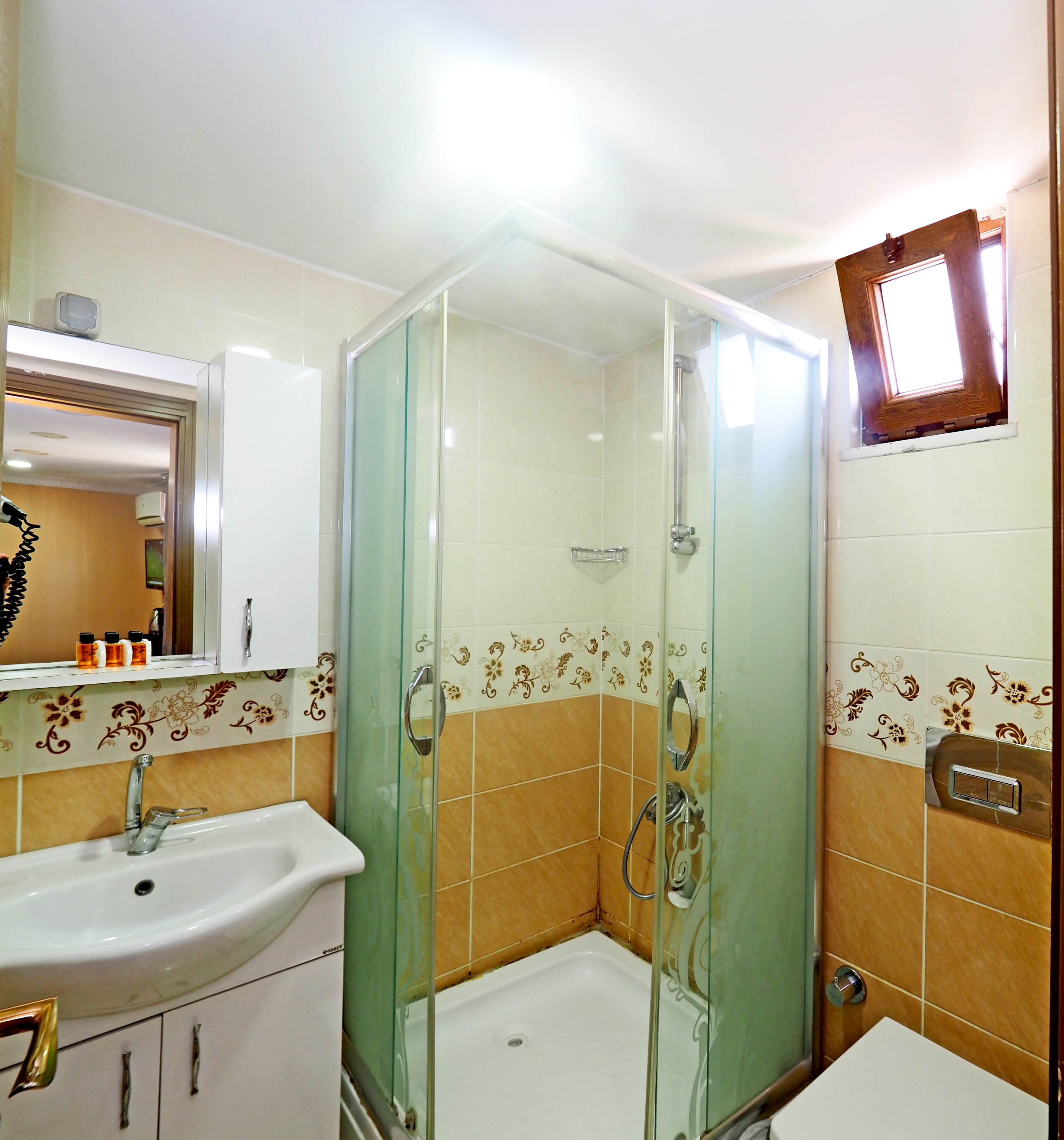 Renova Hotel Fatih 50/50