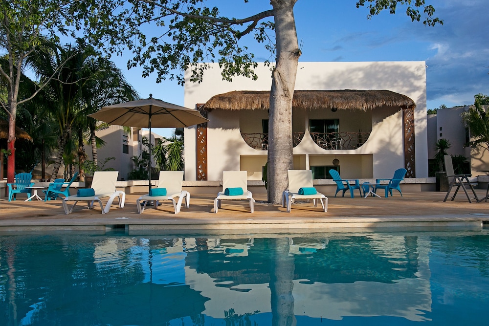 Casa Kaoba Hotel & Suites 62/69
