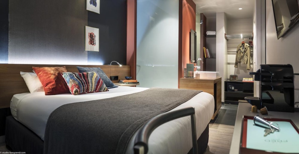 Fred Hotel 25/70