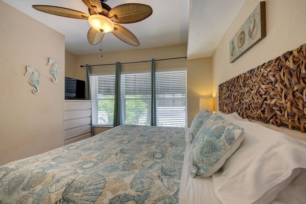 The Ringling Beach House 34/75