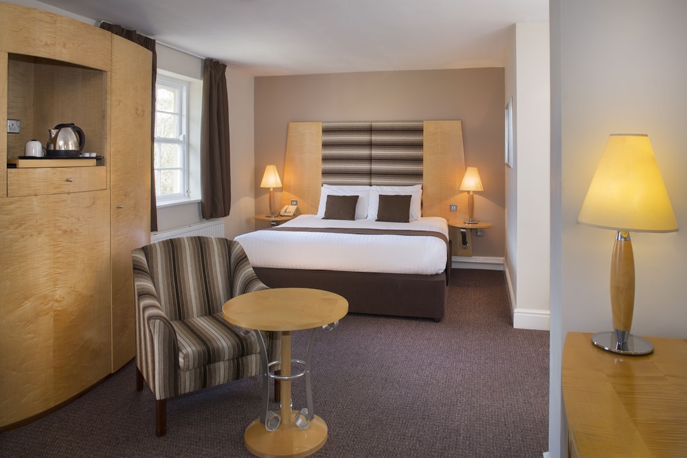 The Regency Hotel Solihull Formely Corus Solihull Hotel 26/35