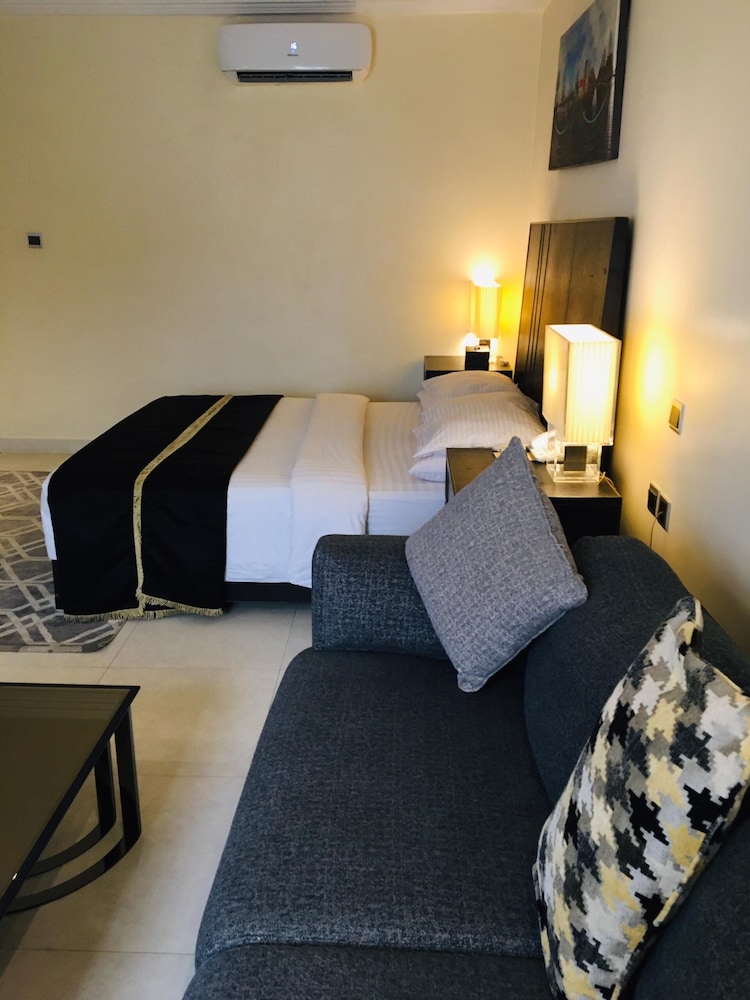 Summerset Continental Hotel Maitama 44/52