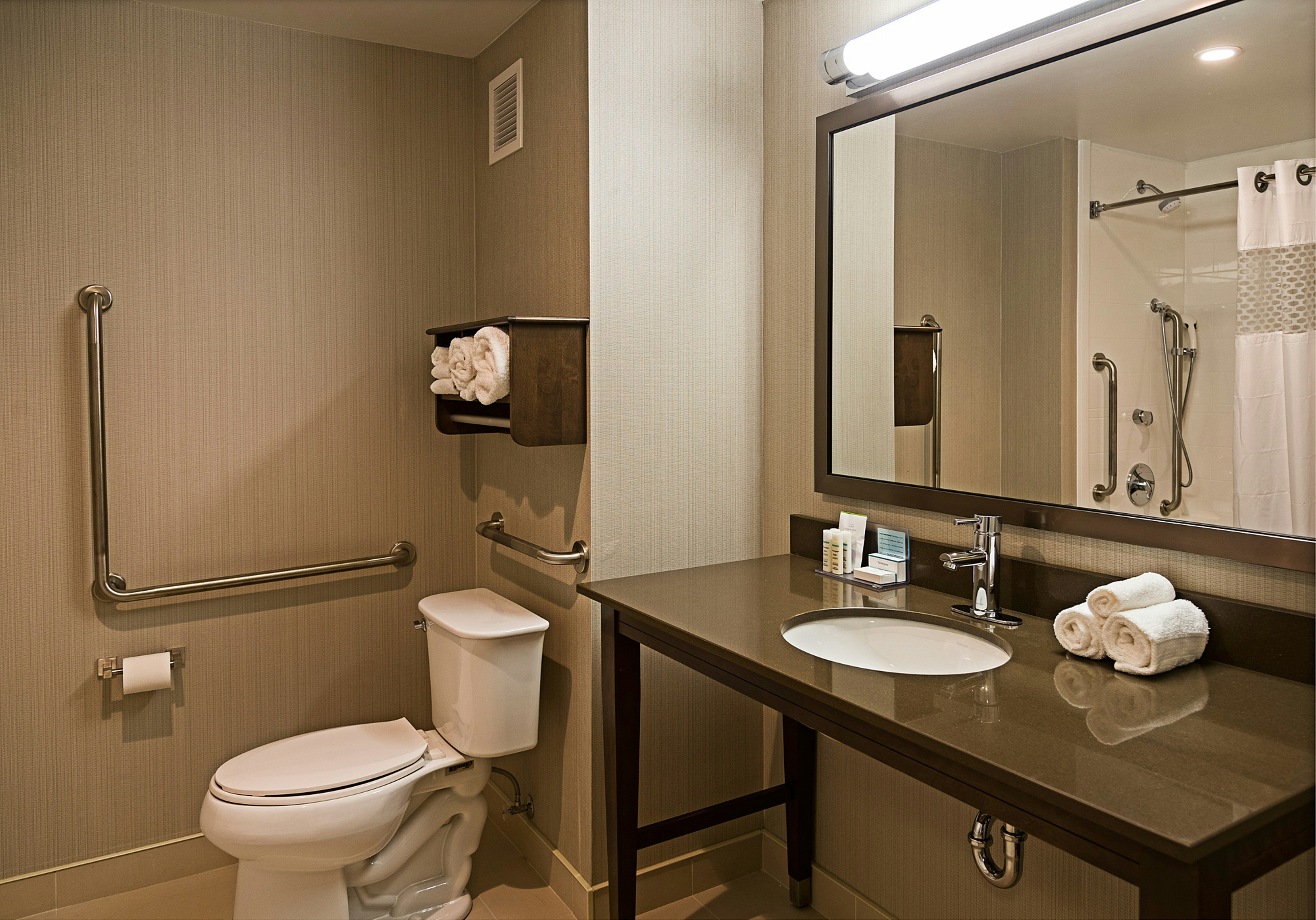 Hampton Inn by Hilton Ottawa Airport 26/26