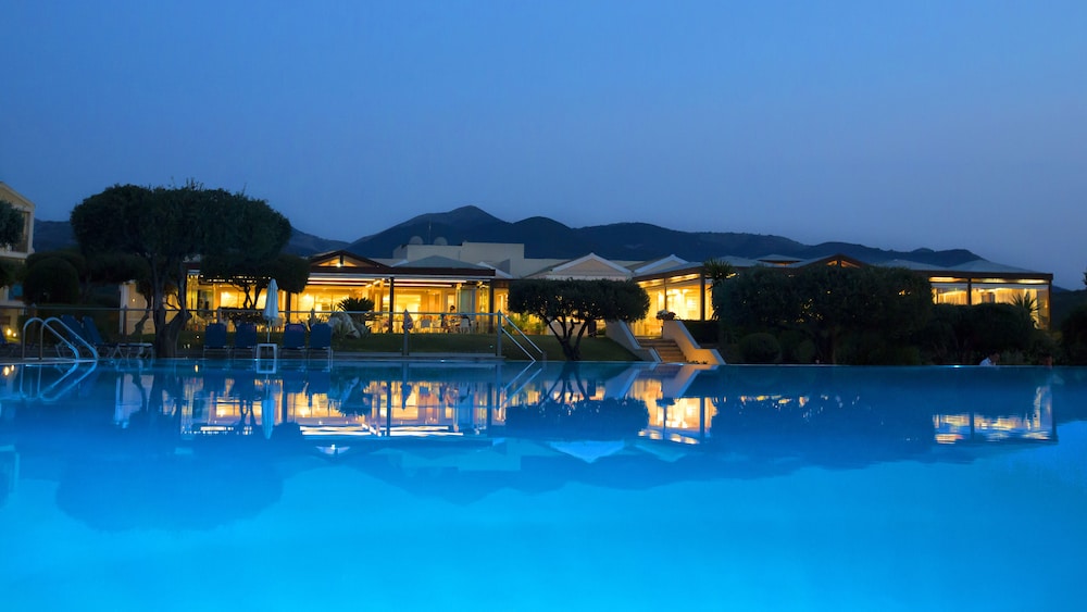 Mareblue Beach Resort 7/74