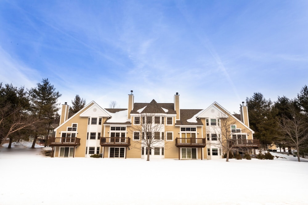 Mount Snow Lodging 2/50