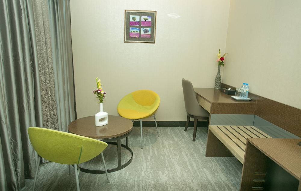 Hotel Omni Residency 37/51