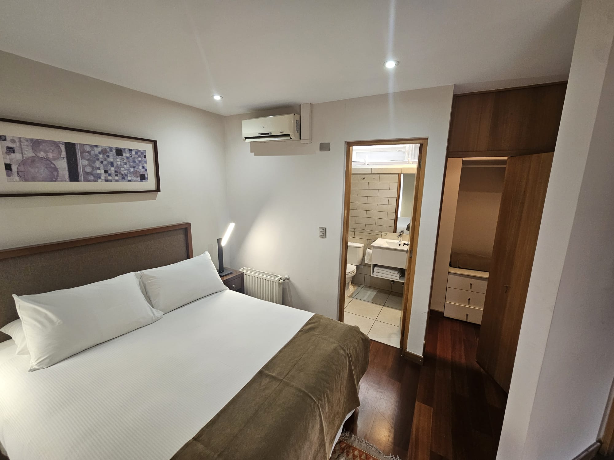 Duplex, Apartment
