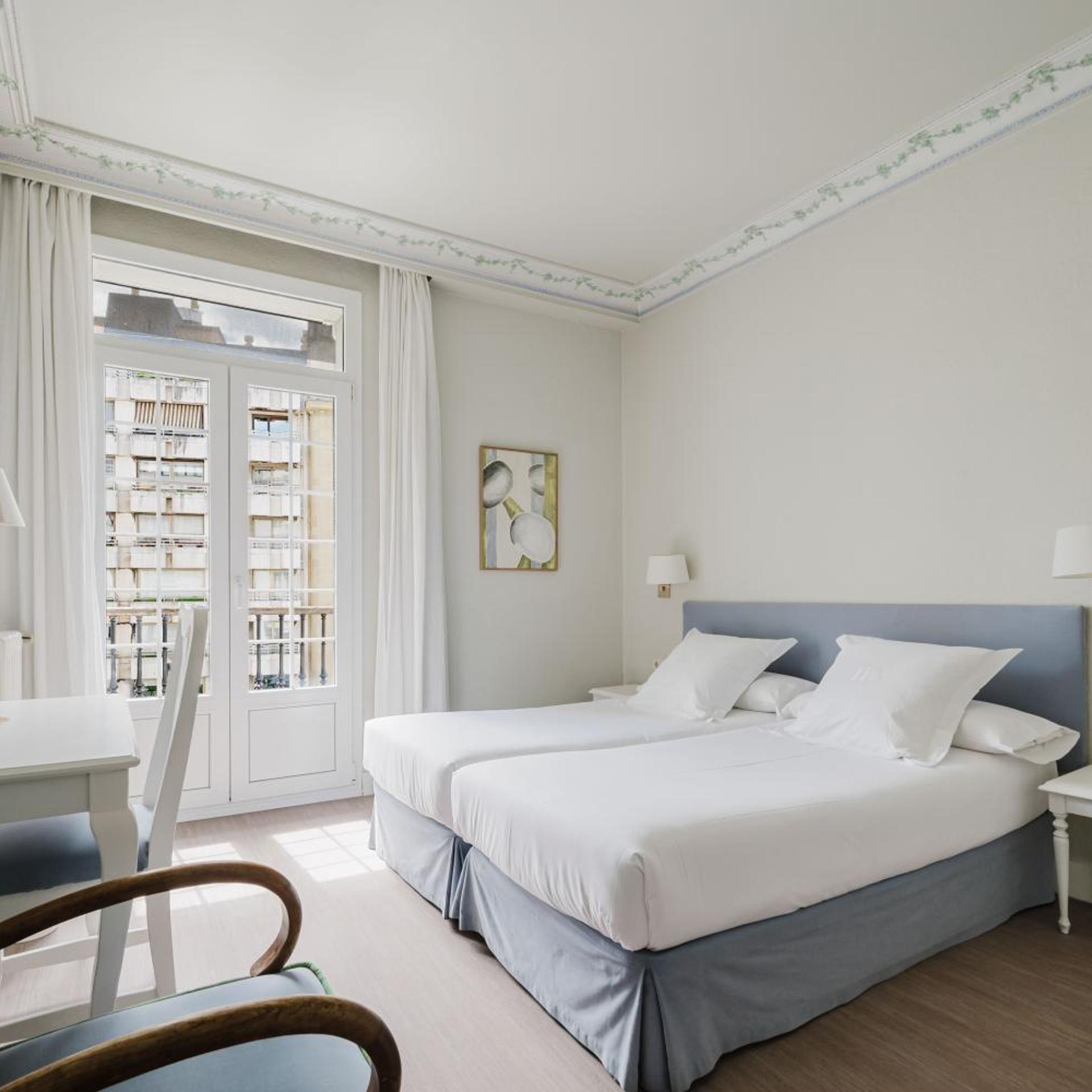 Hotel Niza 10/75