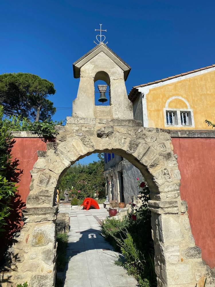 Le Clos De L'isle 33/45