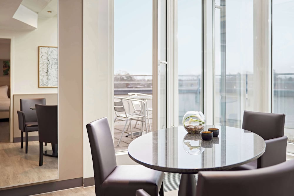 Lindner Hotel Dusseldorf Airport, part of JdV by Hyatt 59/75