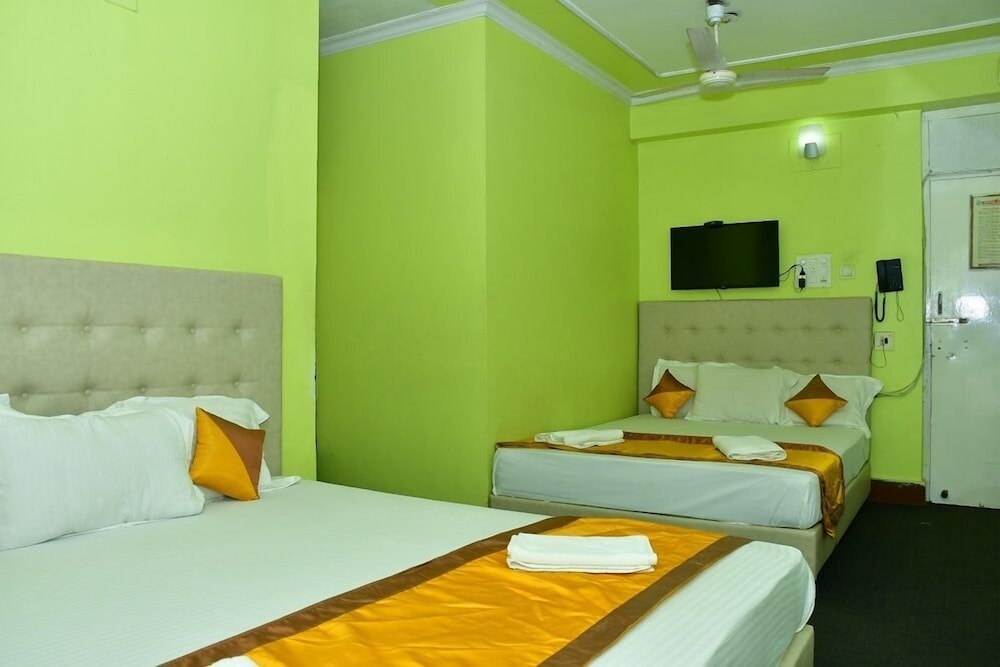 Hotel Dolphin 3/34