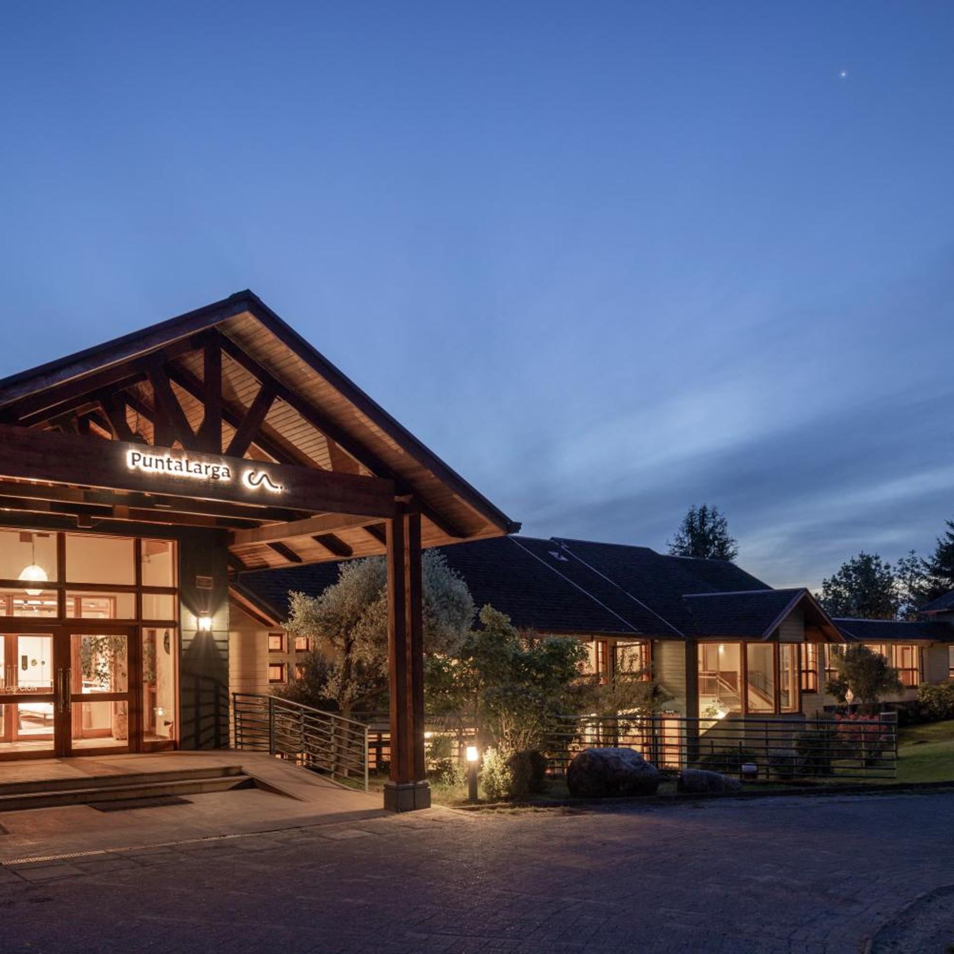 Hotel y Cabanas Punta Larga - Caja Los Andes 1/50