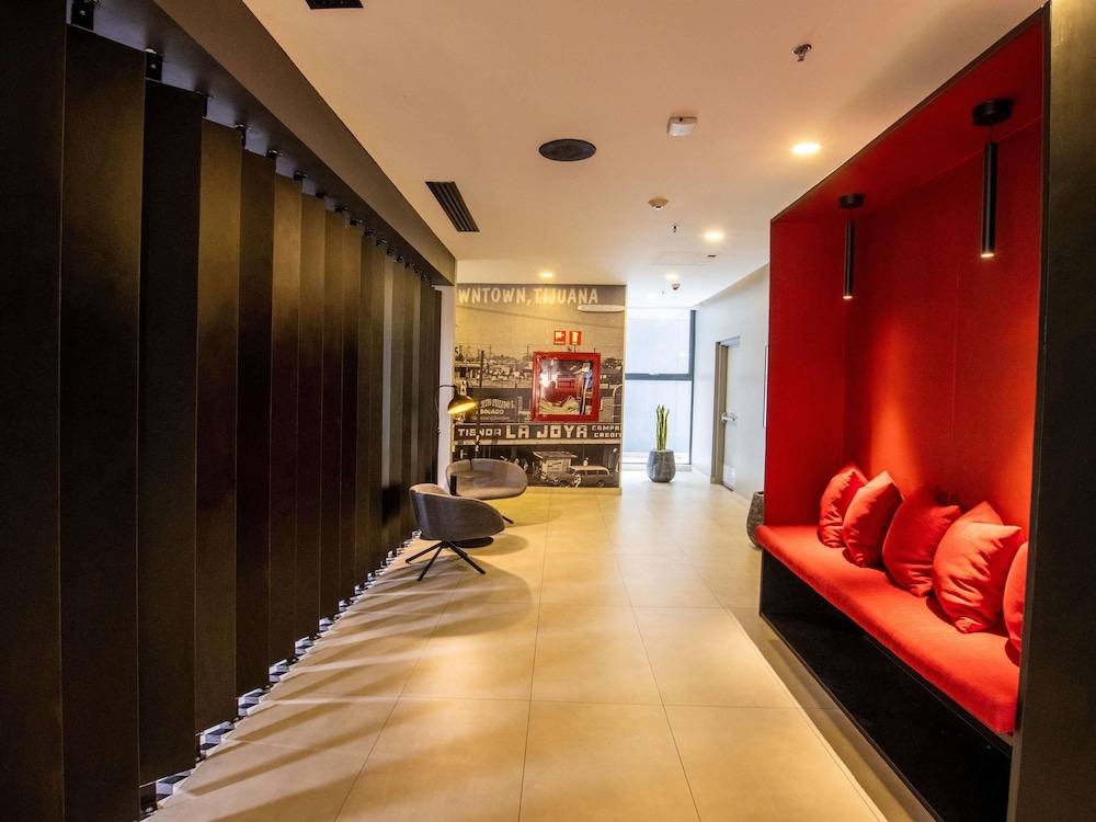 Ibis Tijuana 29/50