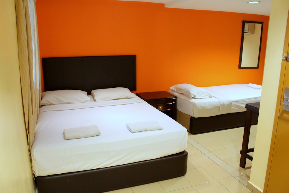 33 Hotel Cheras 23/49