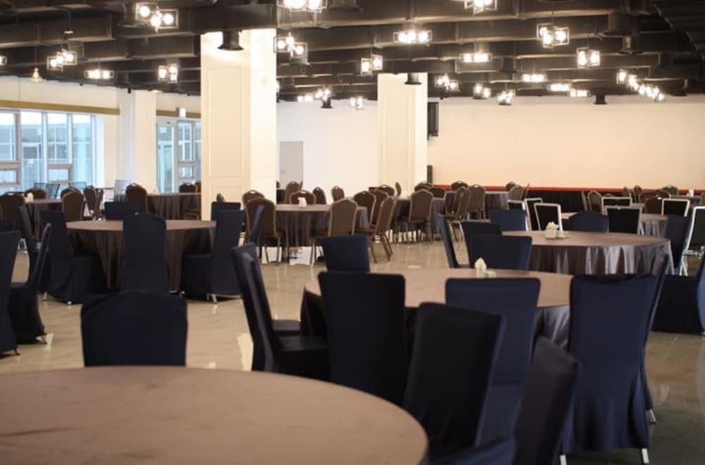 Golden Tulip Incheon Airport Hotel and Suites 58/63