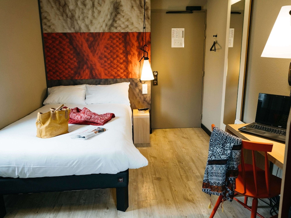 Ibis Quimper 10/70