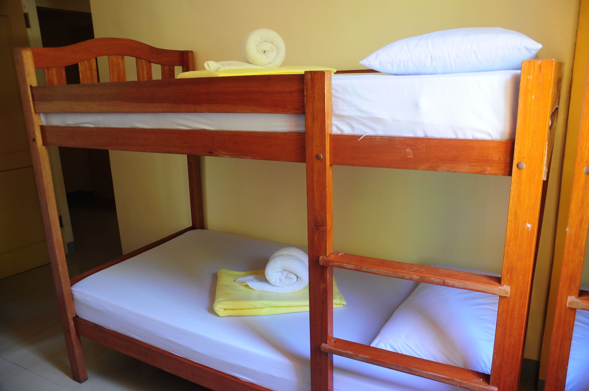 FAMILY, MULTIPLE BEDS