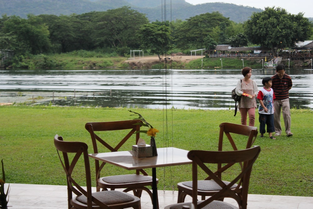 The Glory River Kwai Hotel 41/50